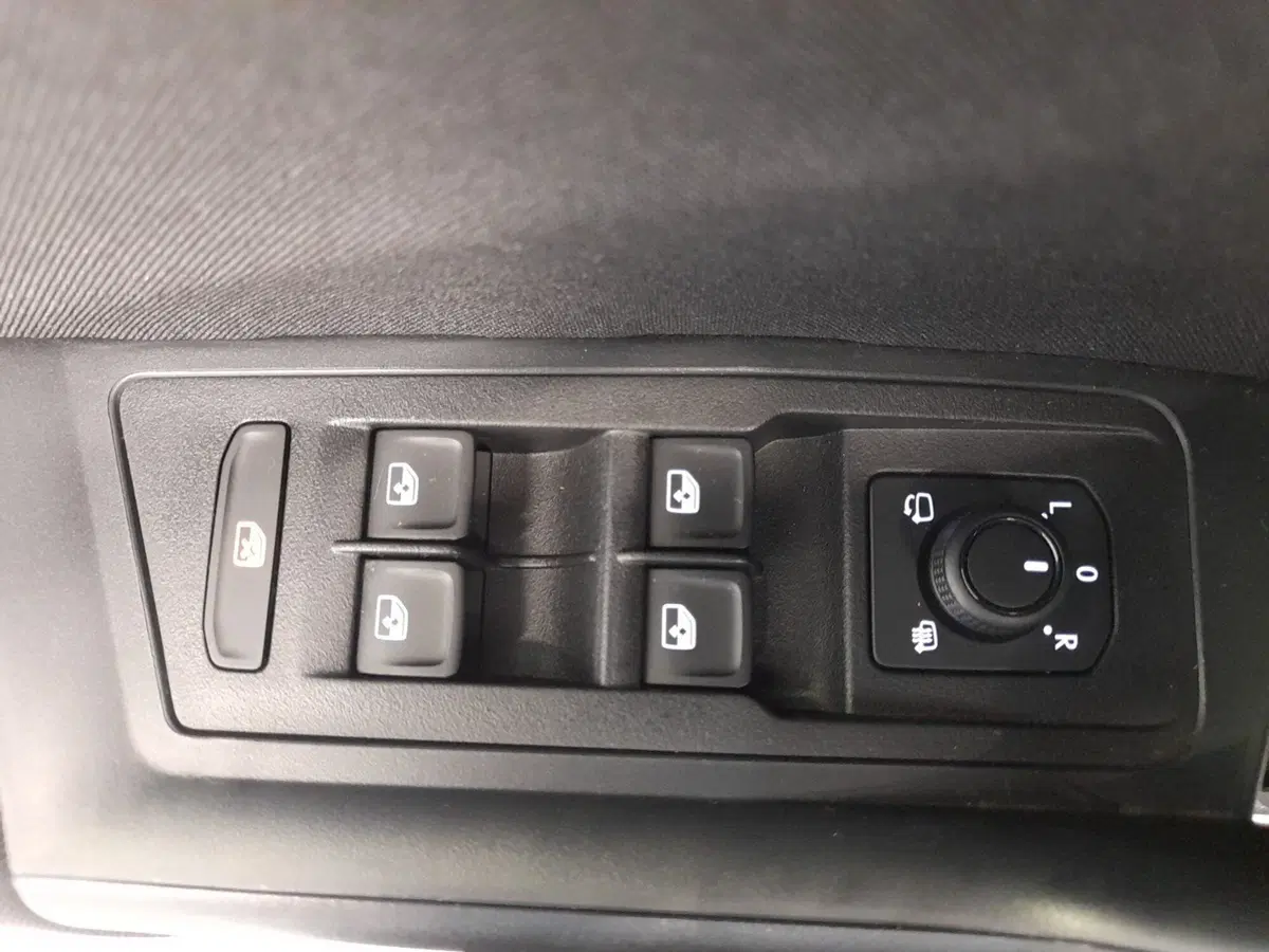 Volkswagen T-Roc usata a Bologna (9)
