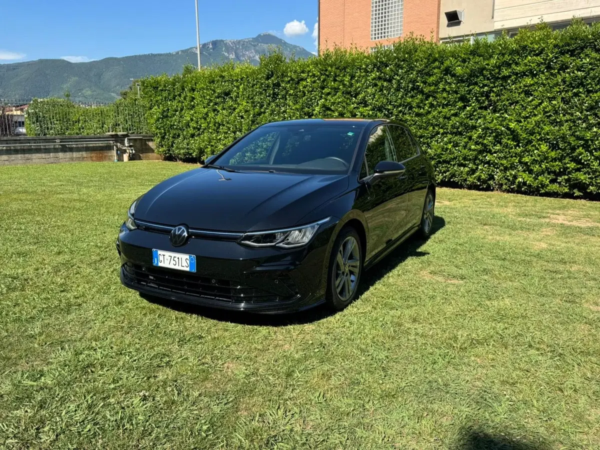 Volkswagen Golf usata a Salerno