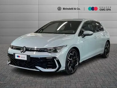 Volkswagen Golf 2.0 TDI 150 CV DSG SCR R-Line del 2024 usata a Prato