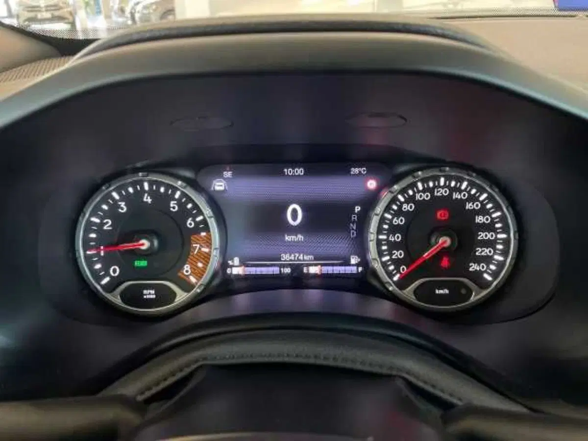 Jeep Renegade usata a Pistoia (13)