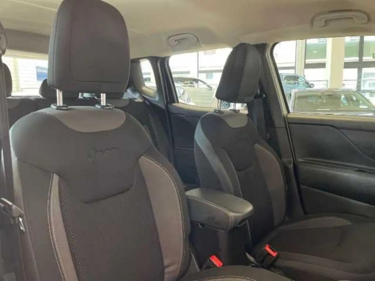 Jeep Renegade usata a Pistoia (19)