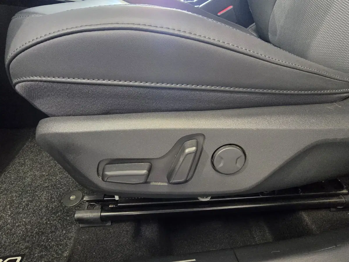 Kia Niro usata a Rimini (11)