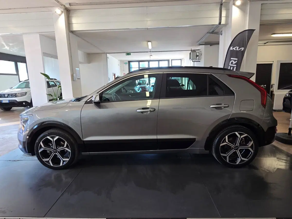 Kia Niro usata a Rimini (5)