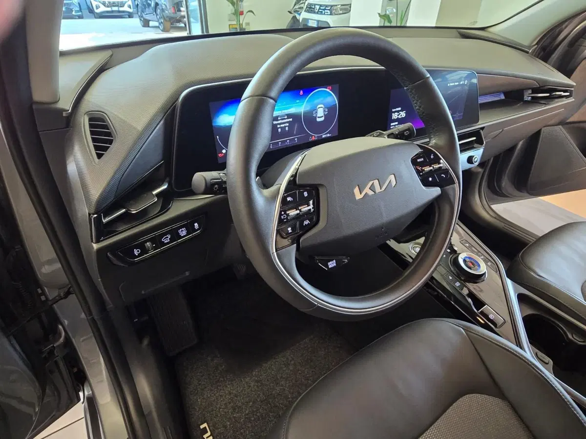 Kia Niro usata a Rimini (7)