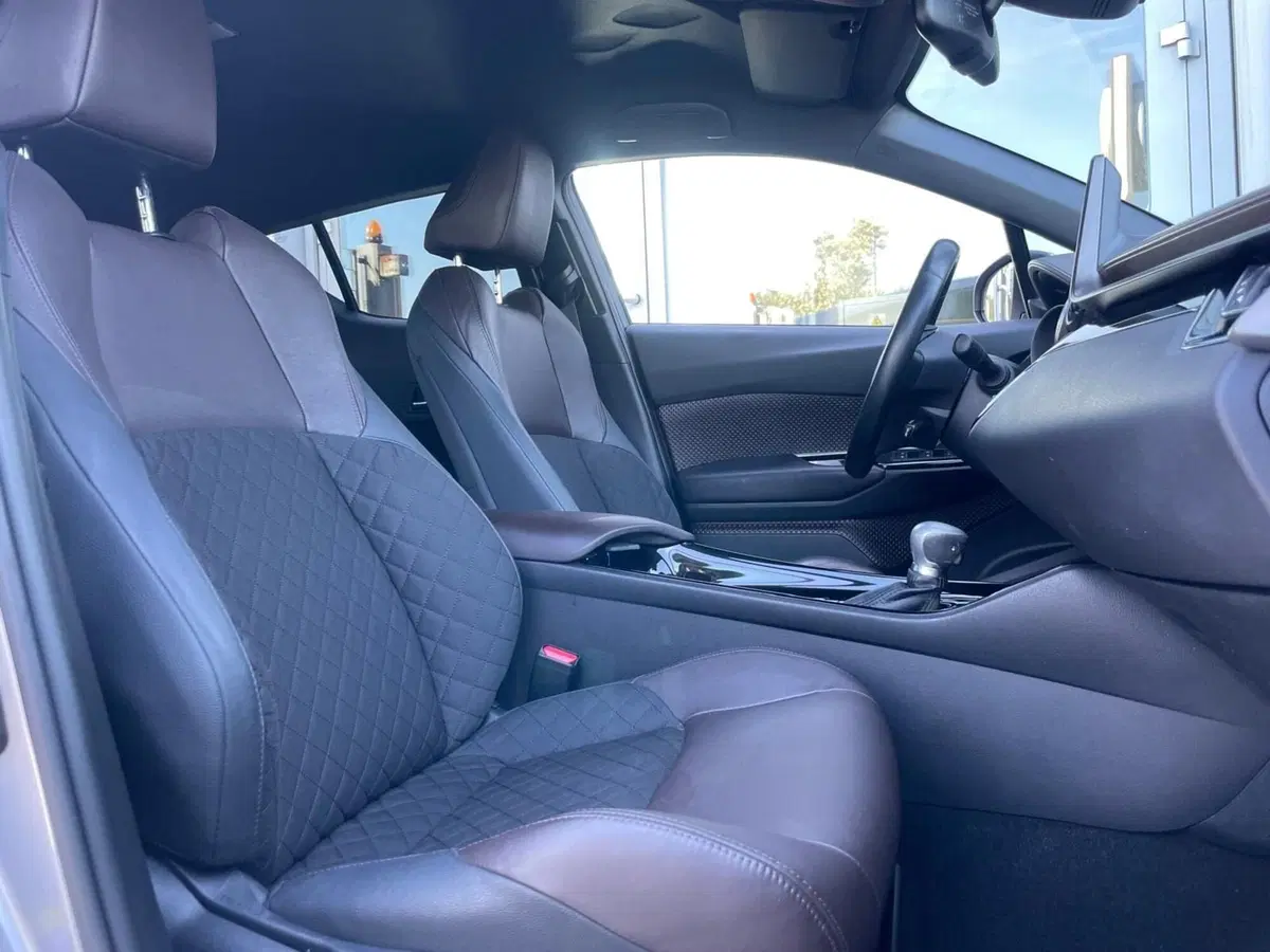 Toyota Toyota C-HR usata a Ancona (14)
