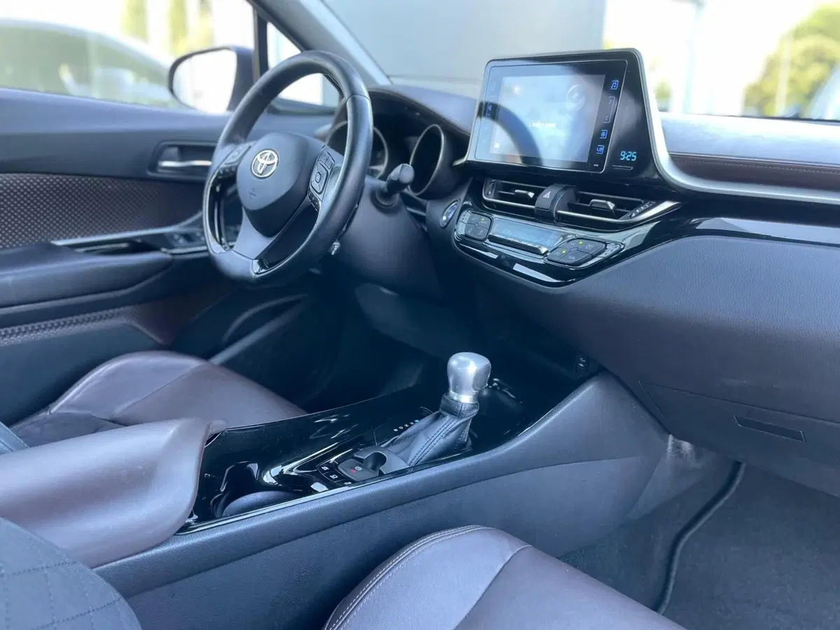 Toyota Toyota C-HR usata a Ancona (15)