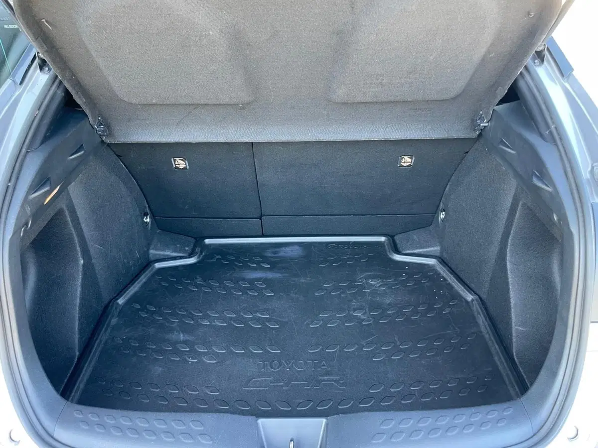 Toyota Toyota C-HR usata a Ancona (18)