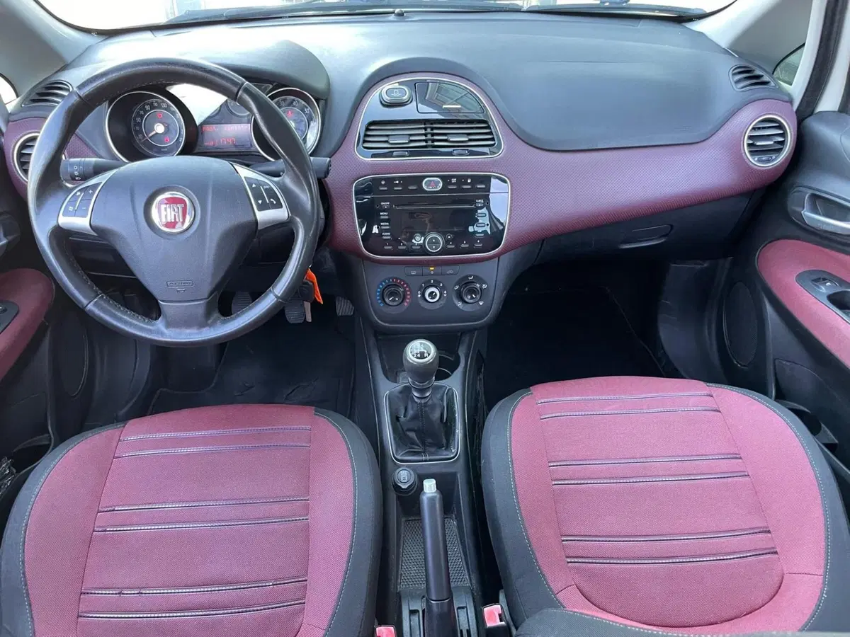Fiat Punto Evo usata a Ancona (9)