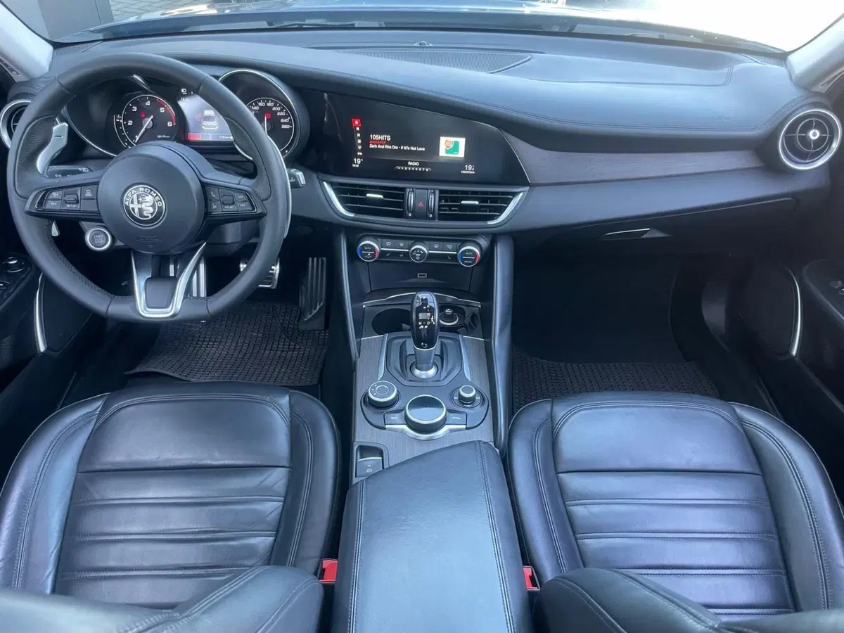 Alfa Romeo Giulia usata a Ancona (11)