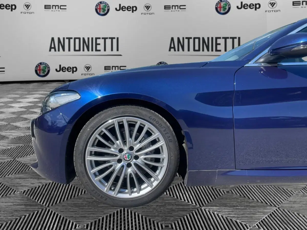 Alfa Romeo Giulia usata a Ancona (19)