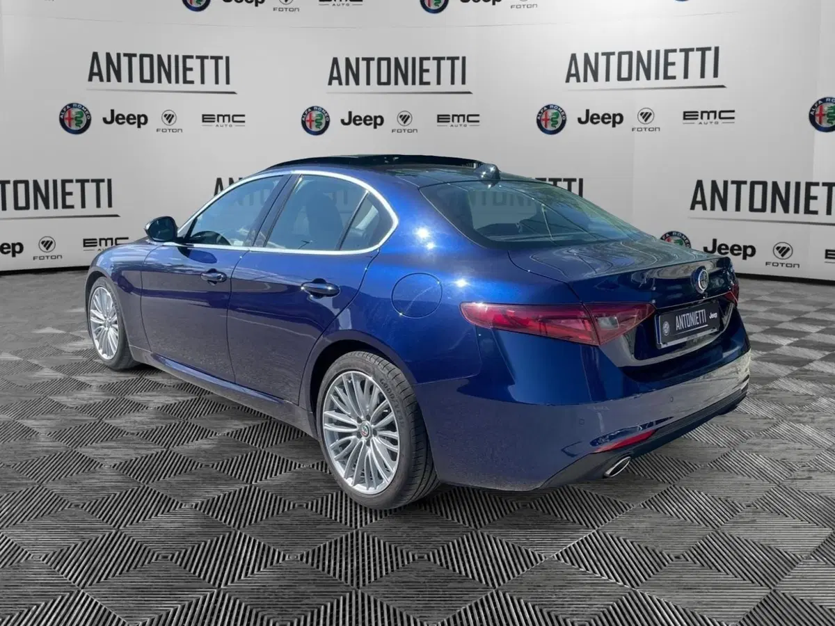 Alfa Romeo Giulia usata a Ancona (7)
