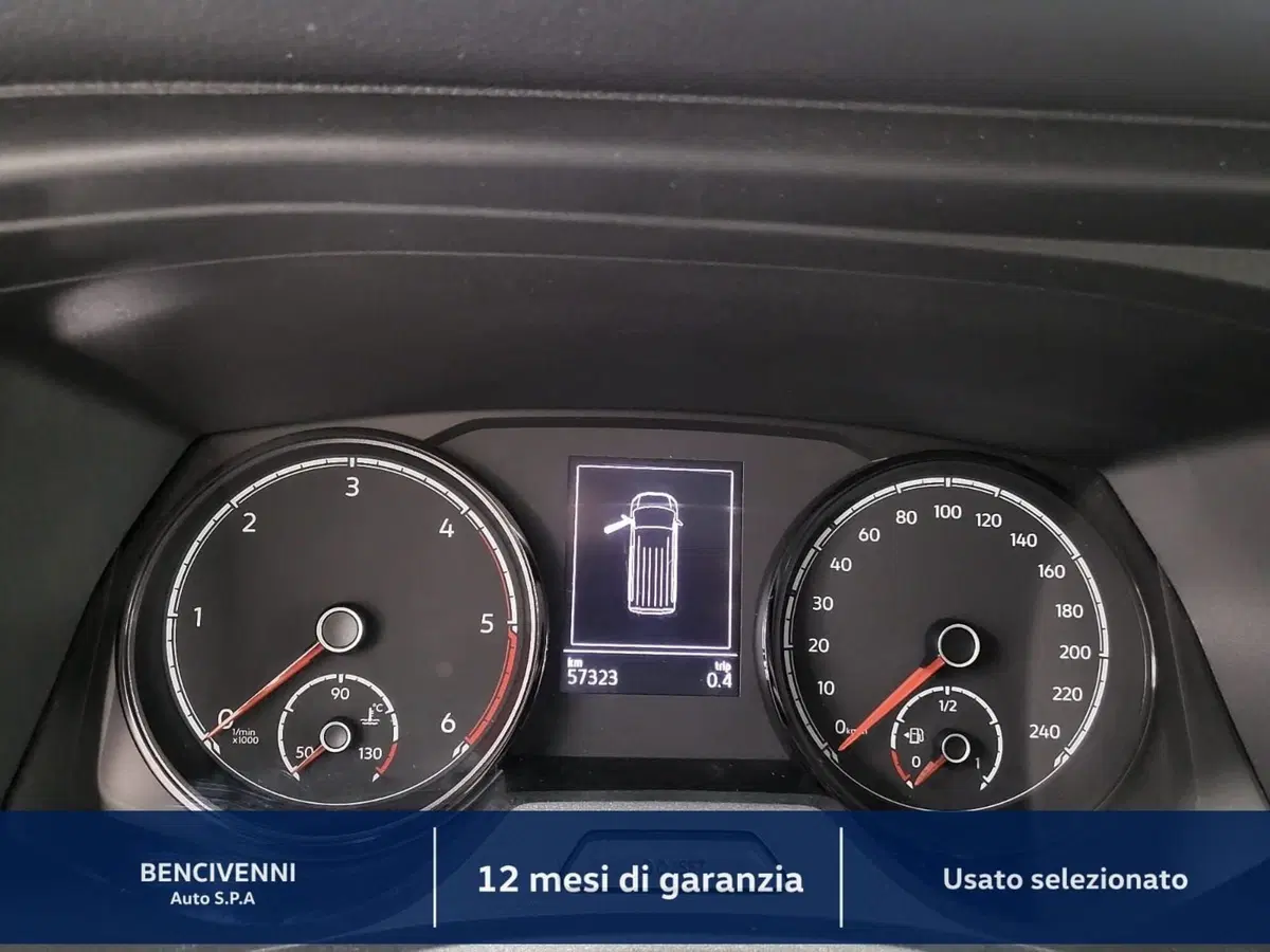 Volkswagen Veicoli Commerciali Caravelle usata a Catanzaro (14)