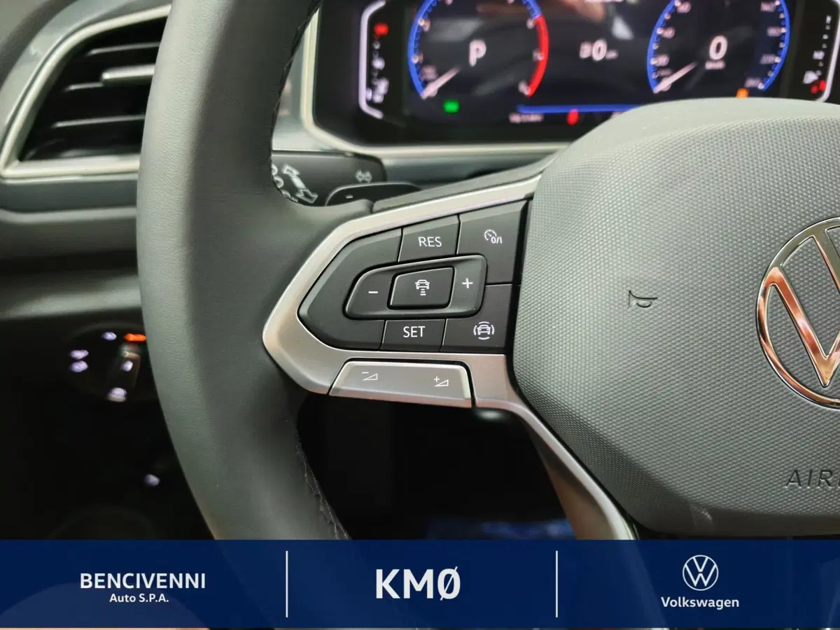 Volkswagen T-Roc nuova a Catanzaro (19)