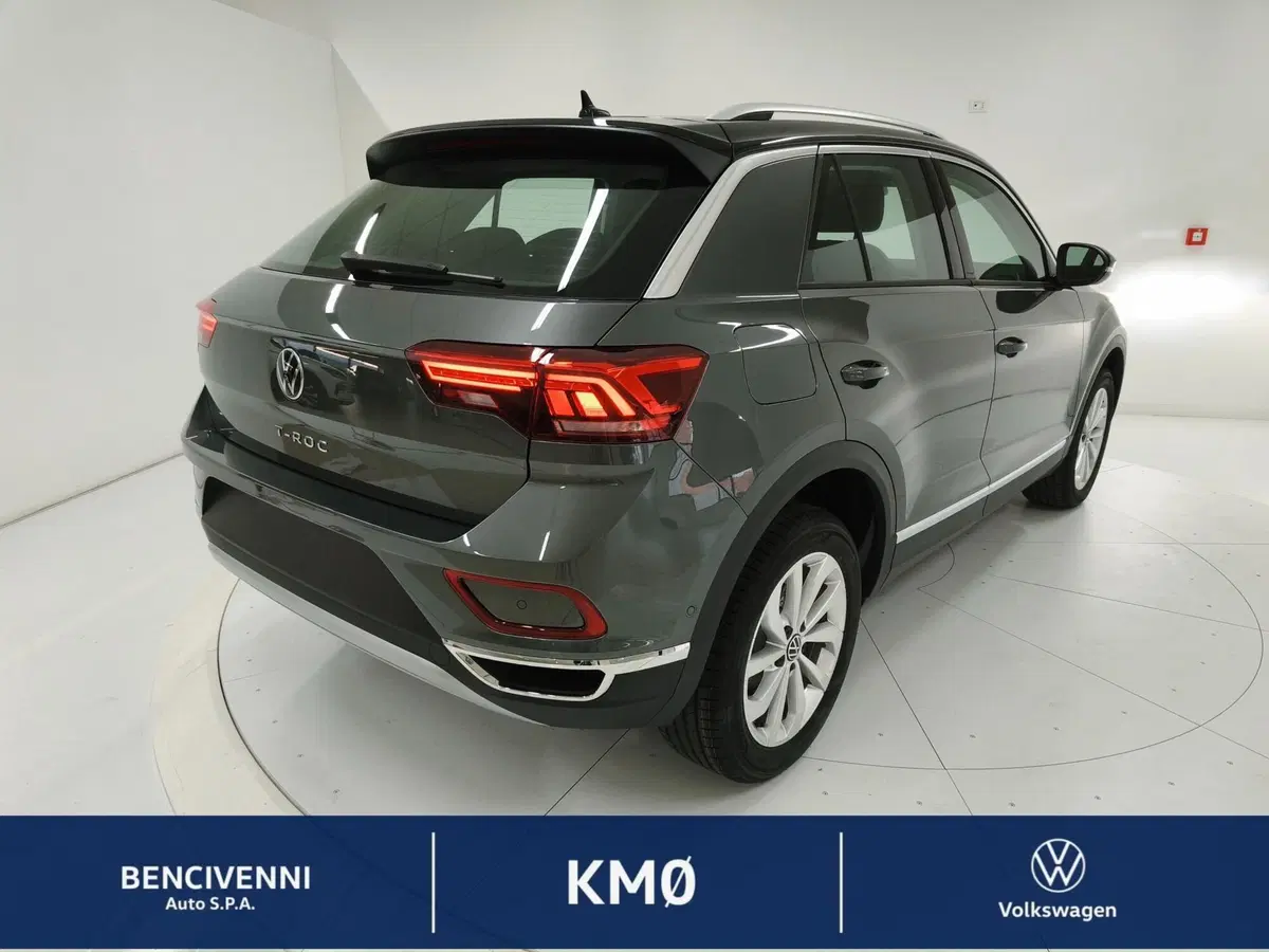 Volkswagen T-Roc nuova a Catanzaro (7)