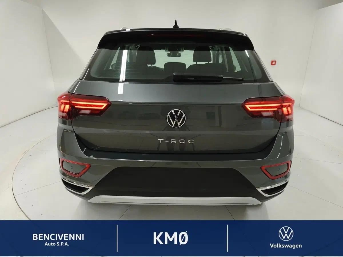 Volkswagen T-Roc nuova a Catanzaro (9)