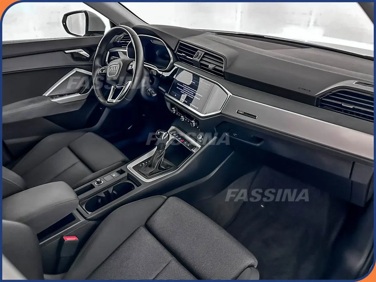 Audi Q3 Sportback usata a Milano (13)