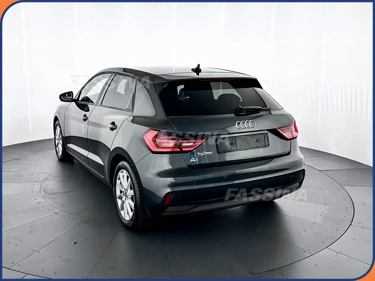 Audi A1 Sportback usata a Milano (4)