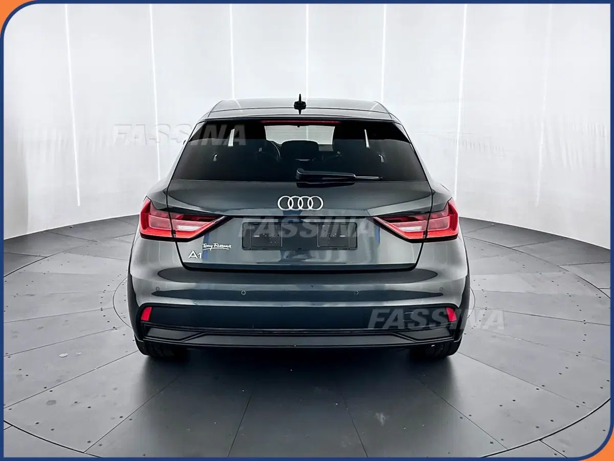 Audi A1 Sportback usata a Milano (5)