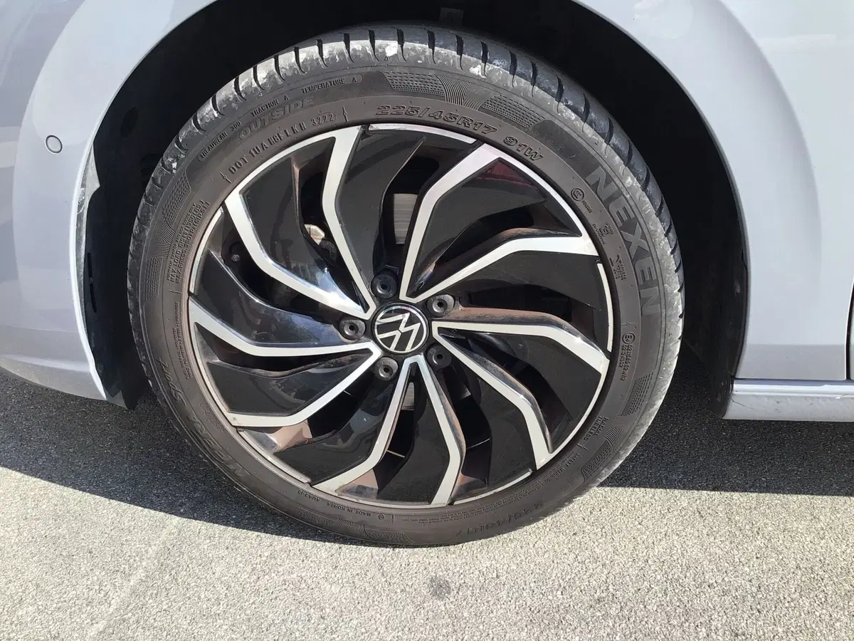 Volkswagen Golf usata a Genova (9)