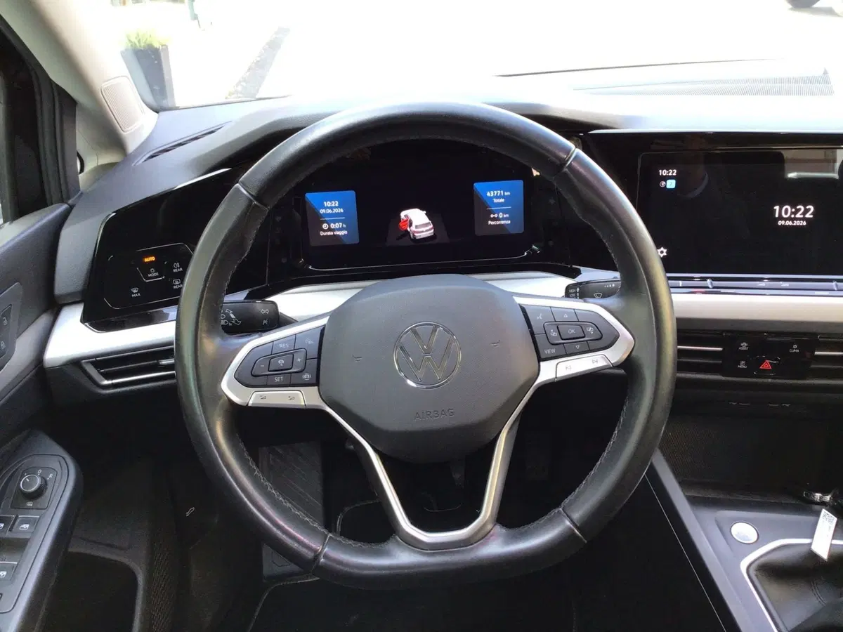 Volkswagen Golf usata a Genova (11)