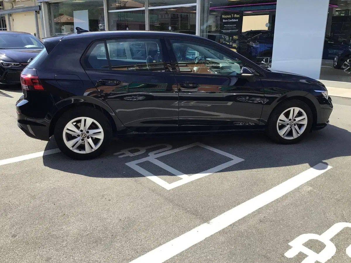 Volkswagen Golf usata a Genova (4)