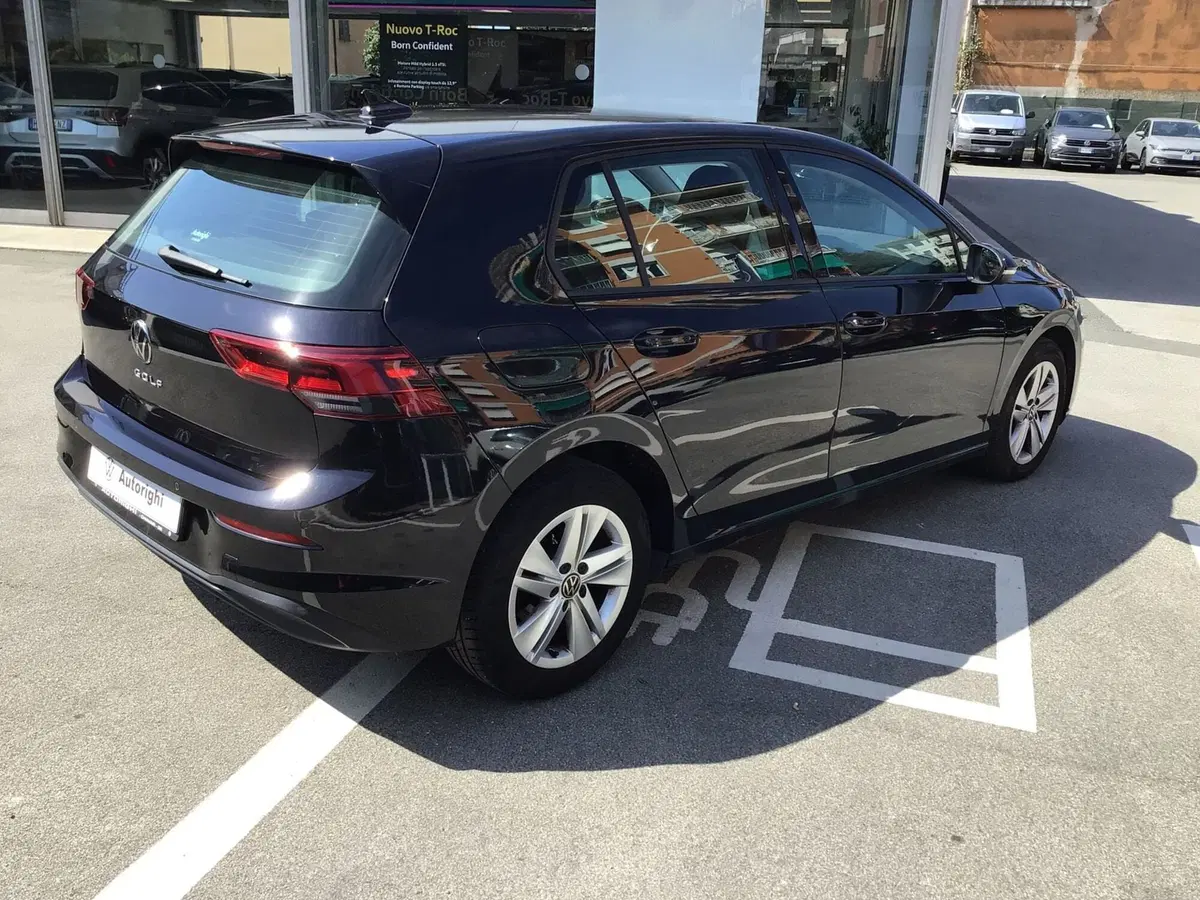 Volkswagen Golf usata a Genova (5)