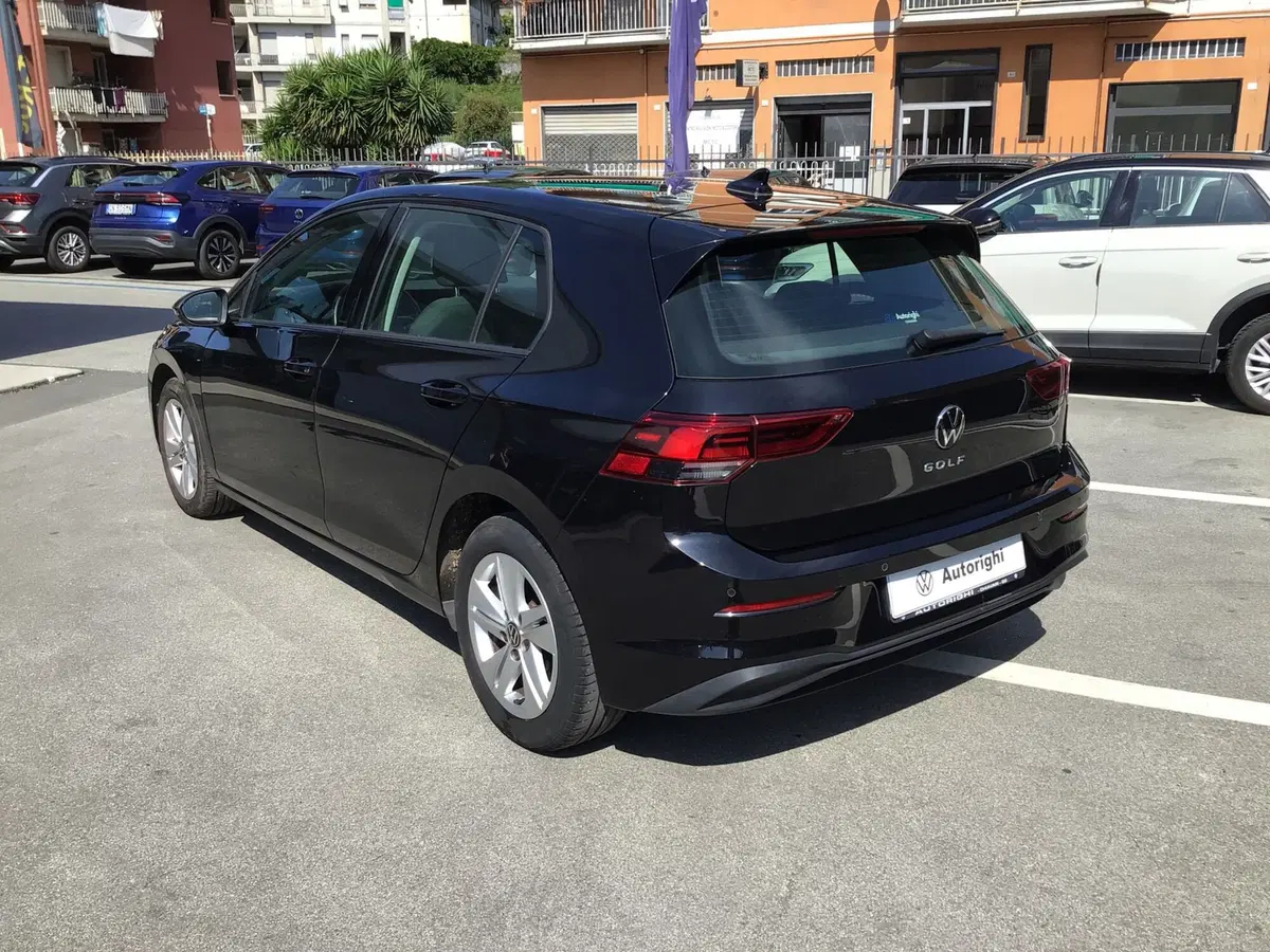 Volkswagen Golf usata a Genova (7)