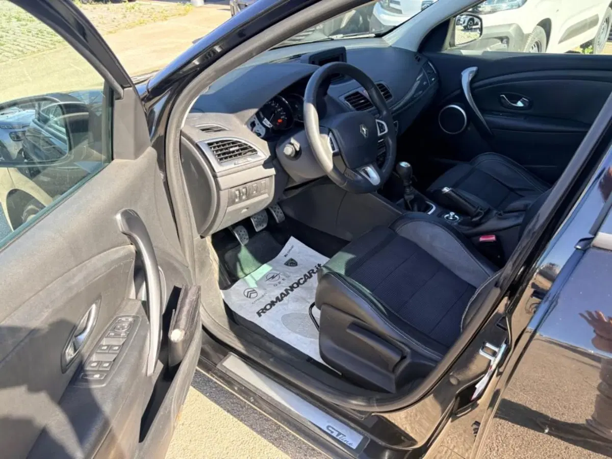 Renault Mégane SporTour usata a Foggia (10)