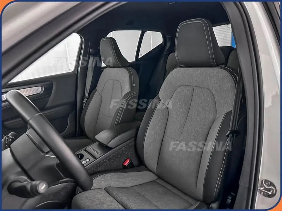 Volvo XC40 usata a Milano (8)