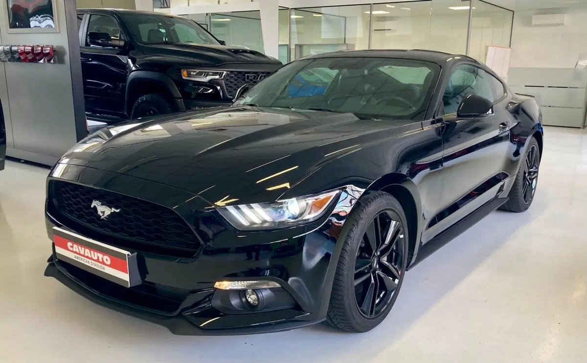 Ford Mustang Coupé usata a Monza e Brianza