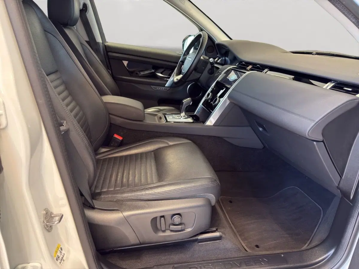 Land Rover Discovery Sport usata a Latina (3)