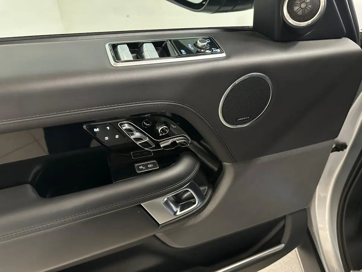 Land Rover Range Rover usata a Verbano Cusio Ossola (20)