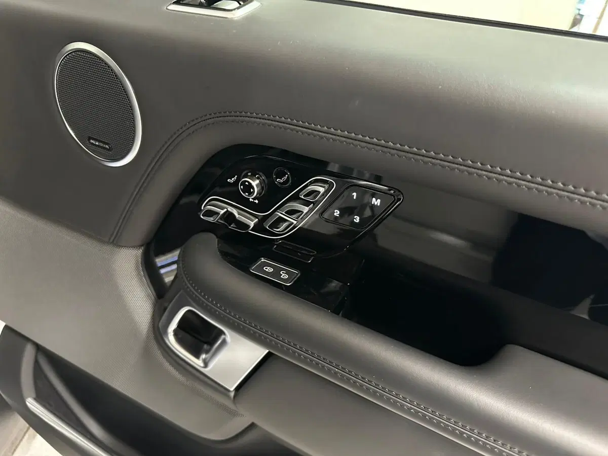Land Rover Range Rover usata a Verbano Cusio Ossola (9)