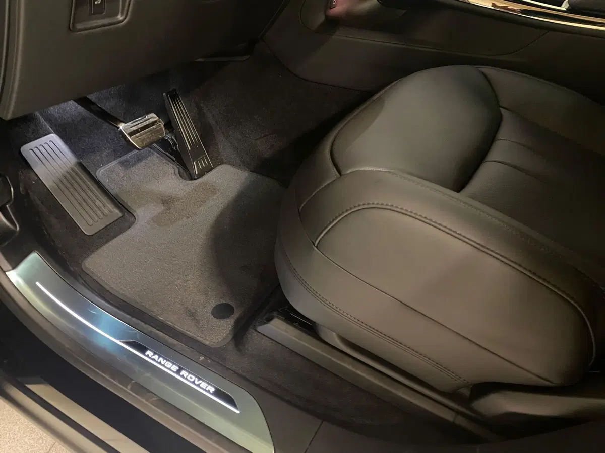 Land Rover Range Rover Sport usata a Novara (19)