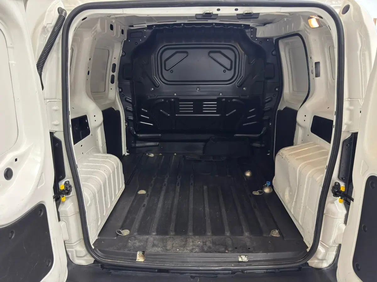 Fiat Fiorino usata a Novara (14)