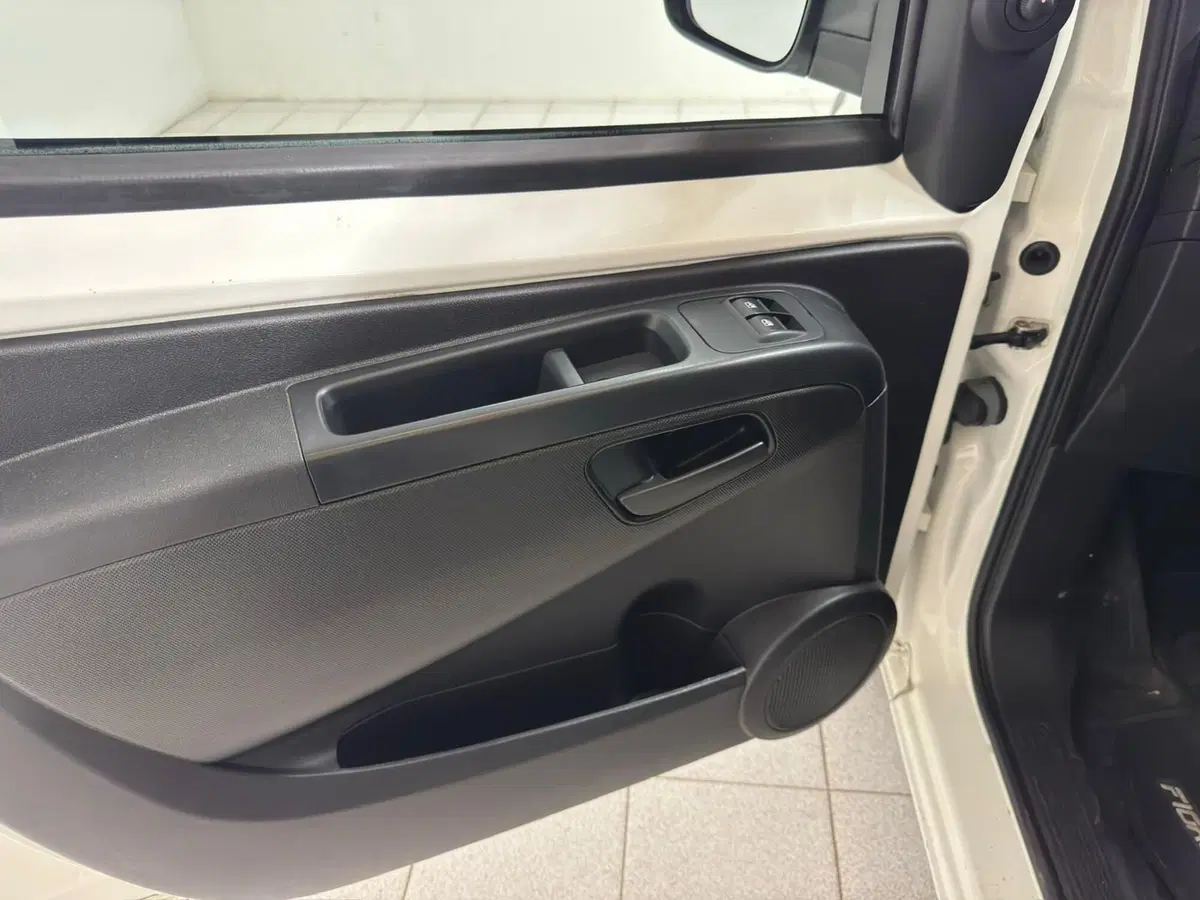 Fiat Fiorino usata a Novara (17)