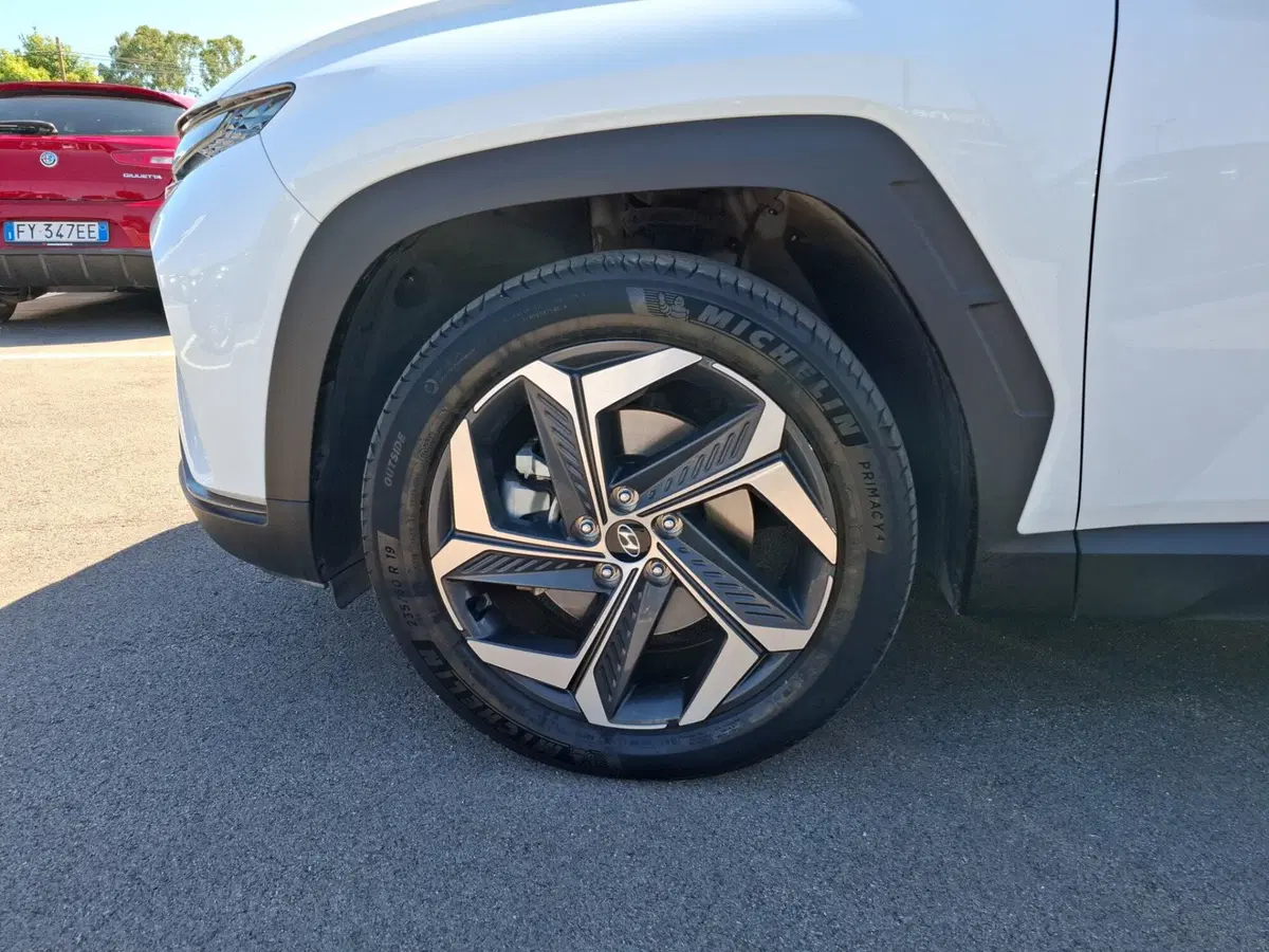 Hyundai Tucson usata a Latina (11)