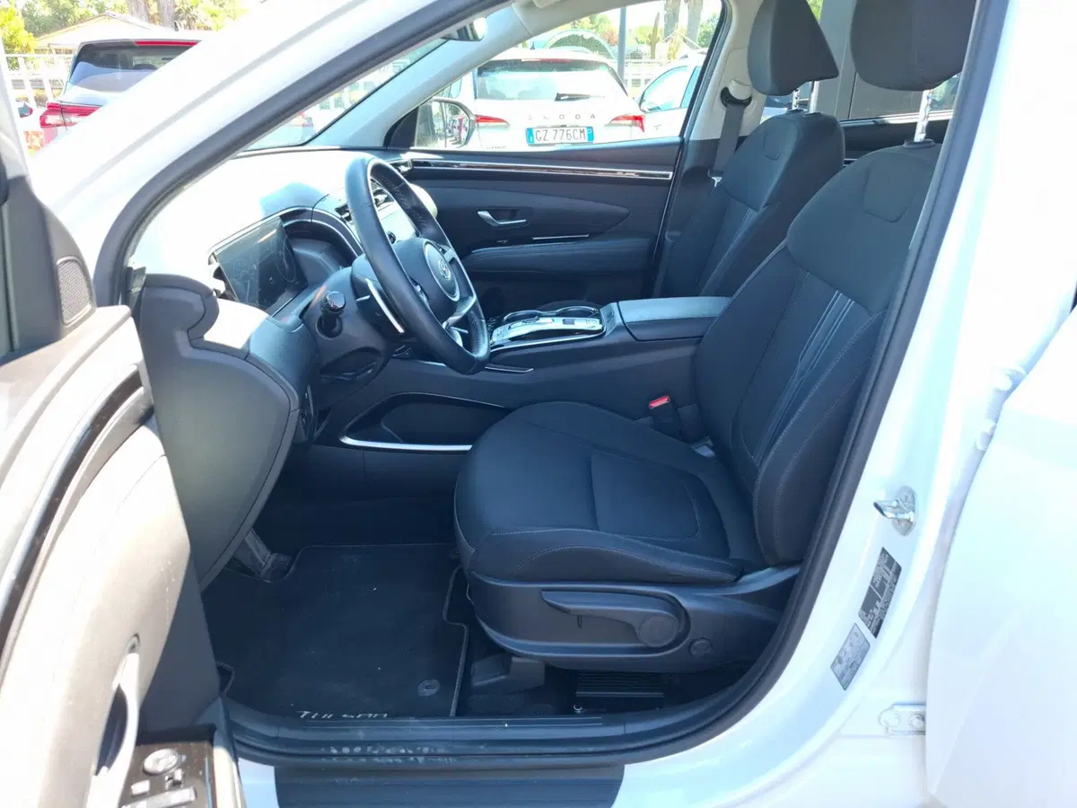 Hyundai Tucson usata a Latina (18)
