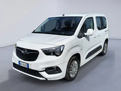 Opel Combo Life life N1 1.5d 130cv Edition Plus S&amp;S L1H1 mt6 del 2020 usata a Monselice