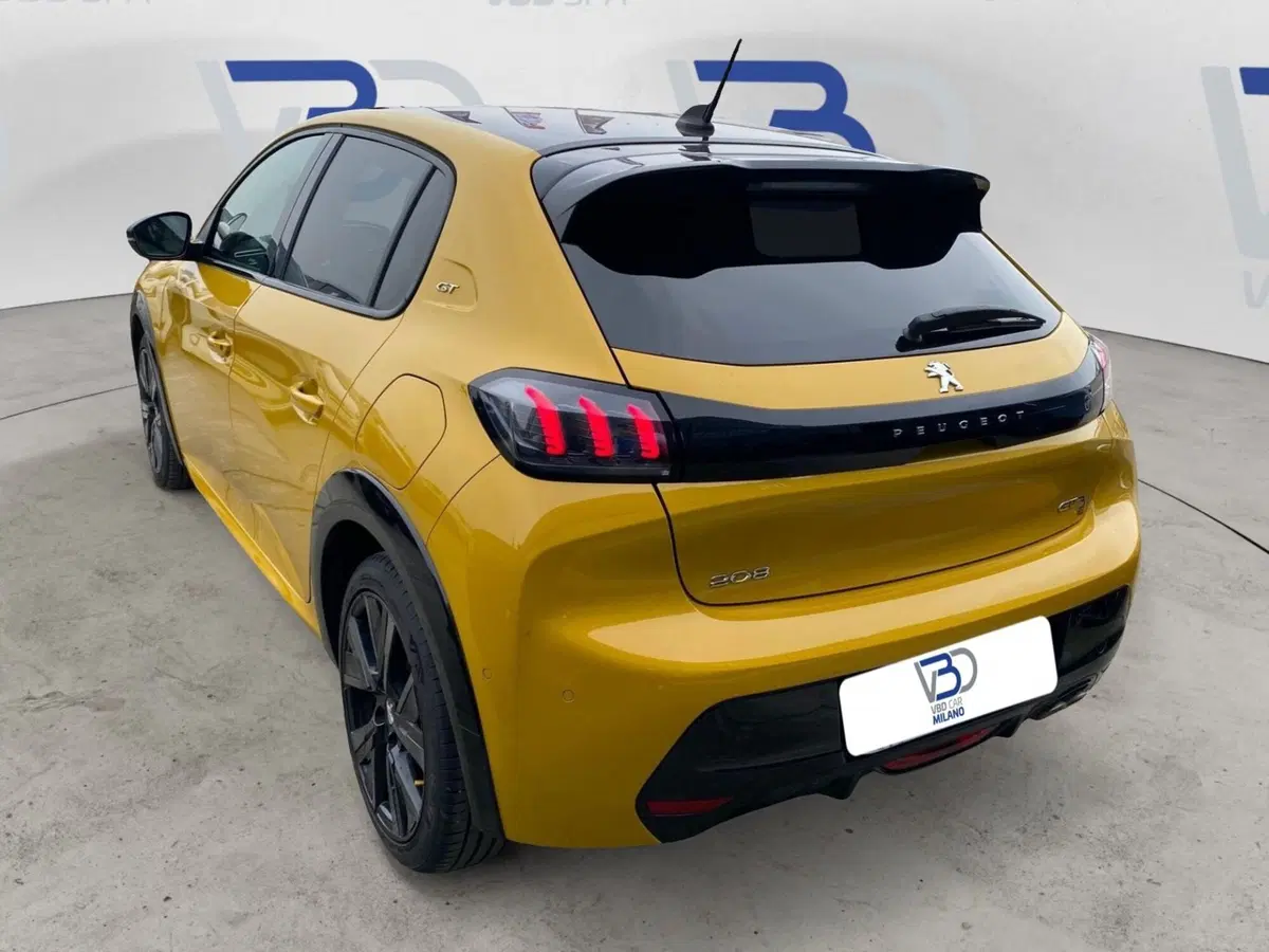 Peugeot 208 usata a Milano (3)