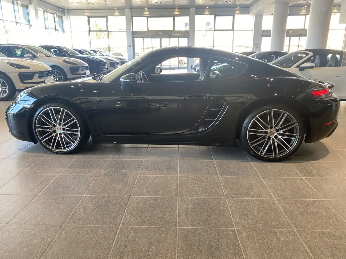 Porsche 718 Cayman  usata a Firenze (7)