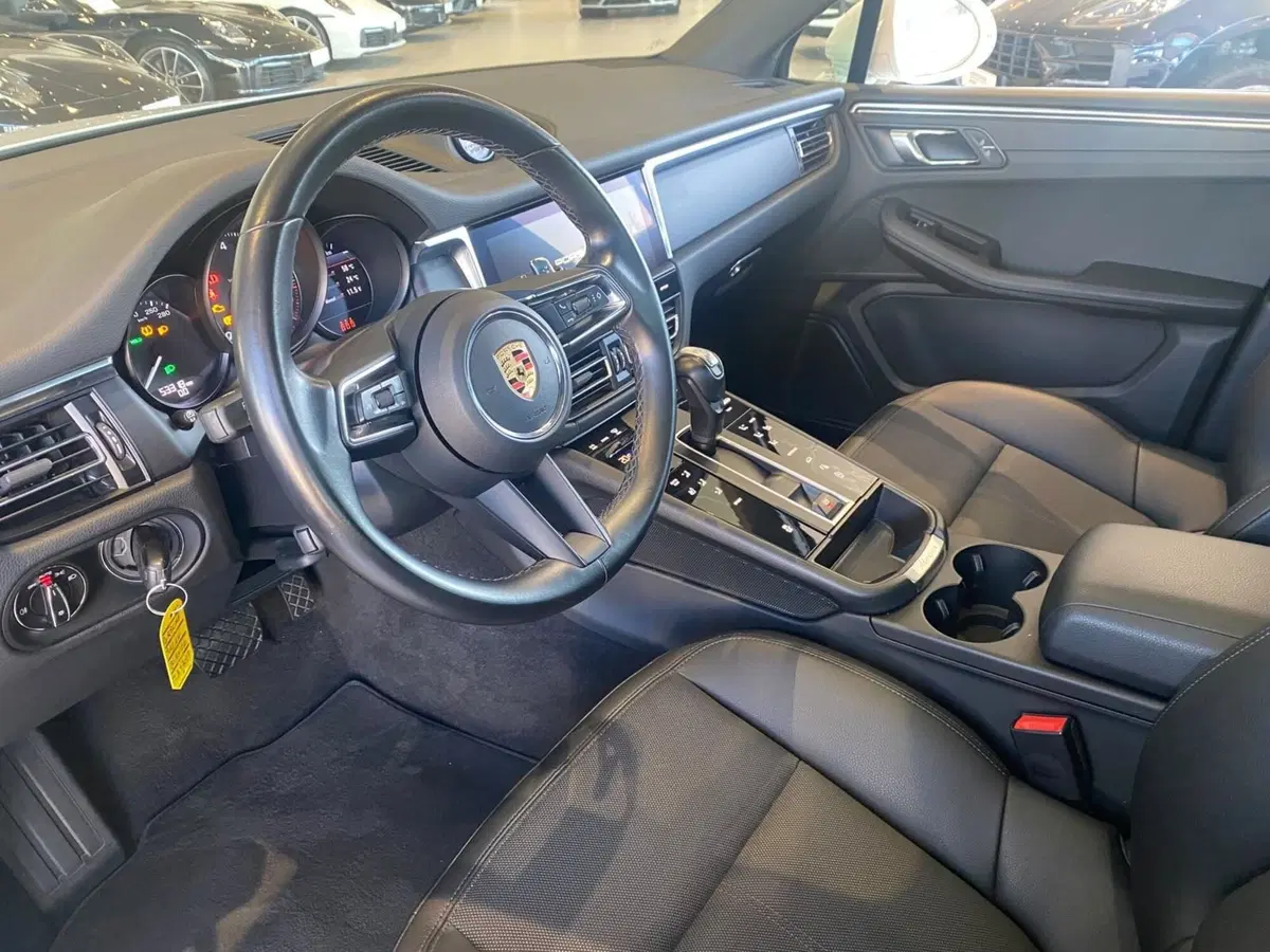 Porsche Macan usata a Firenze (15)