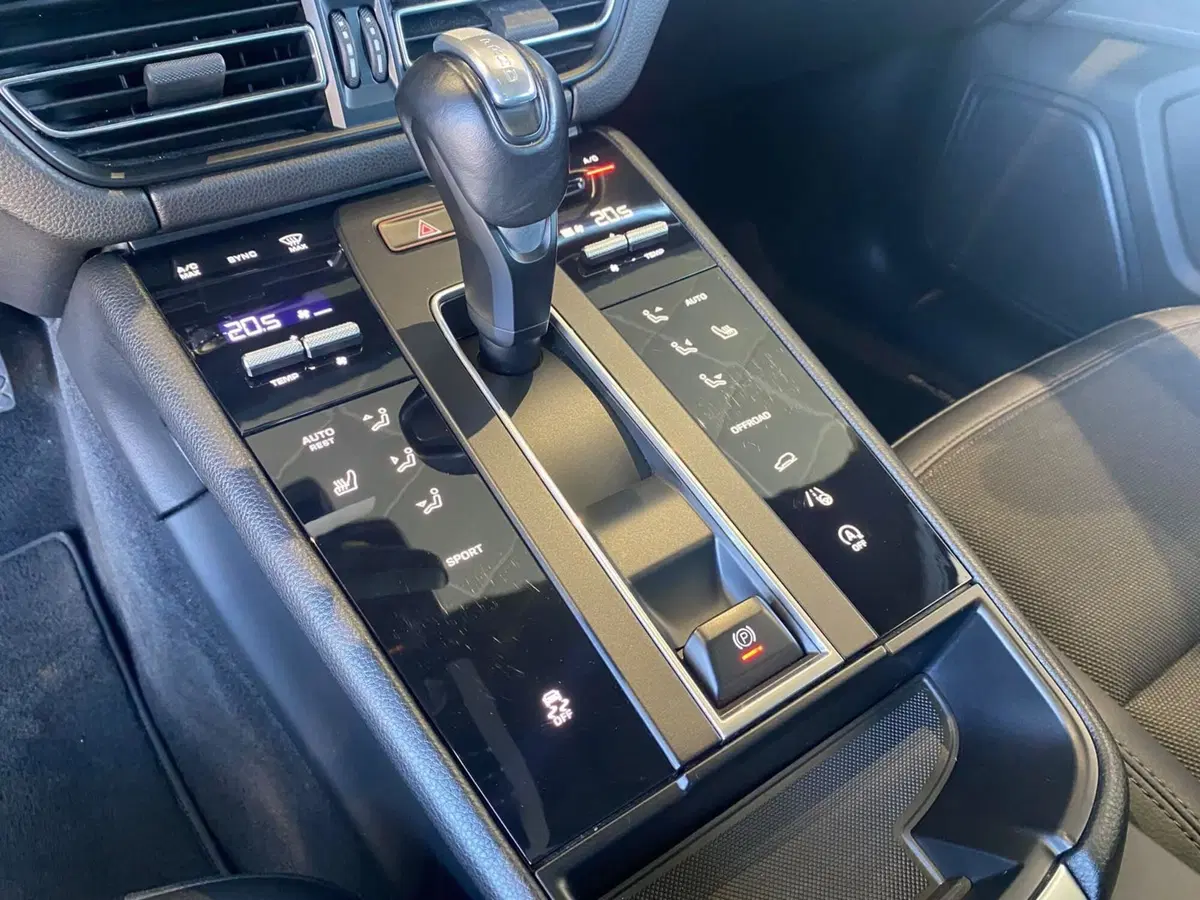 Porsche Macan usata a Firenze (16)