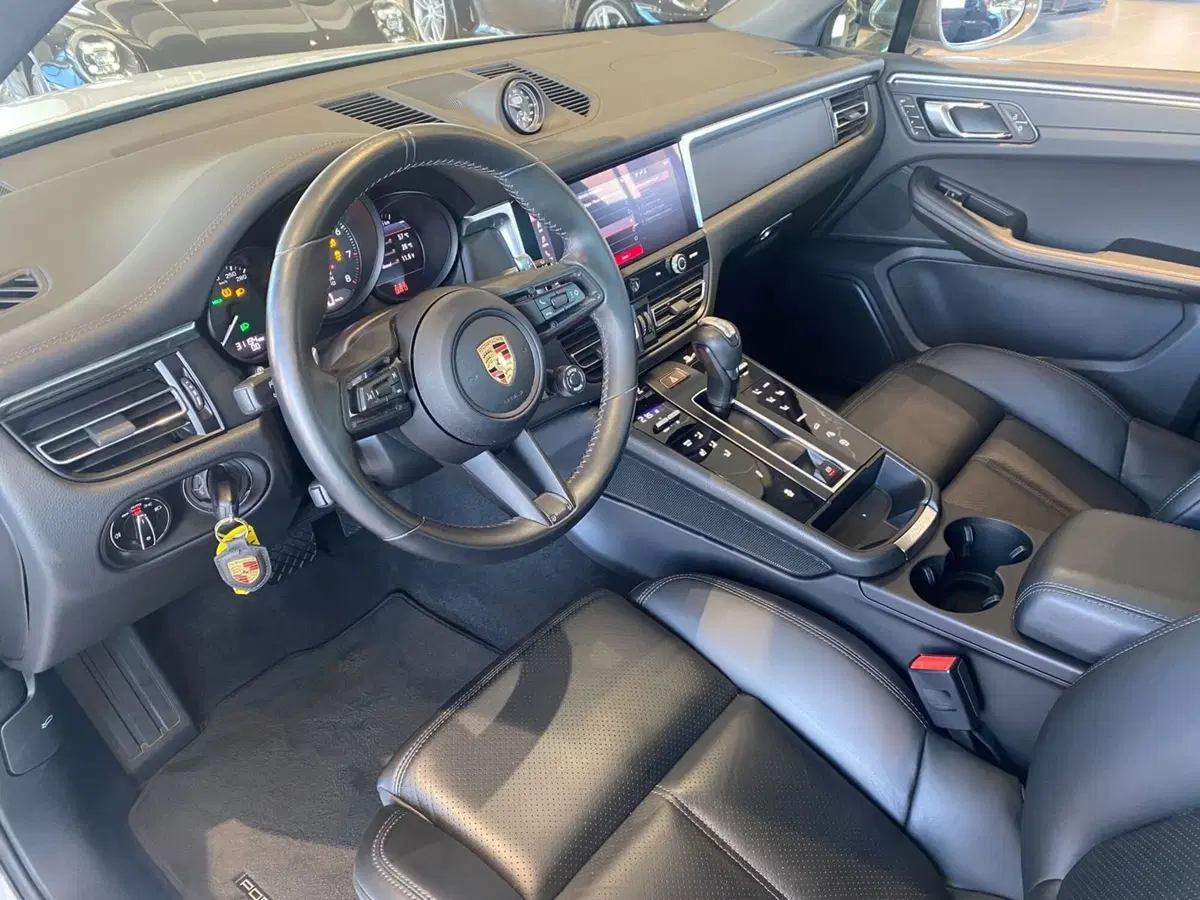 Porsche Macan usata a Firenze (11)