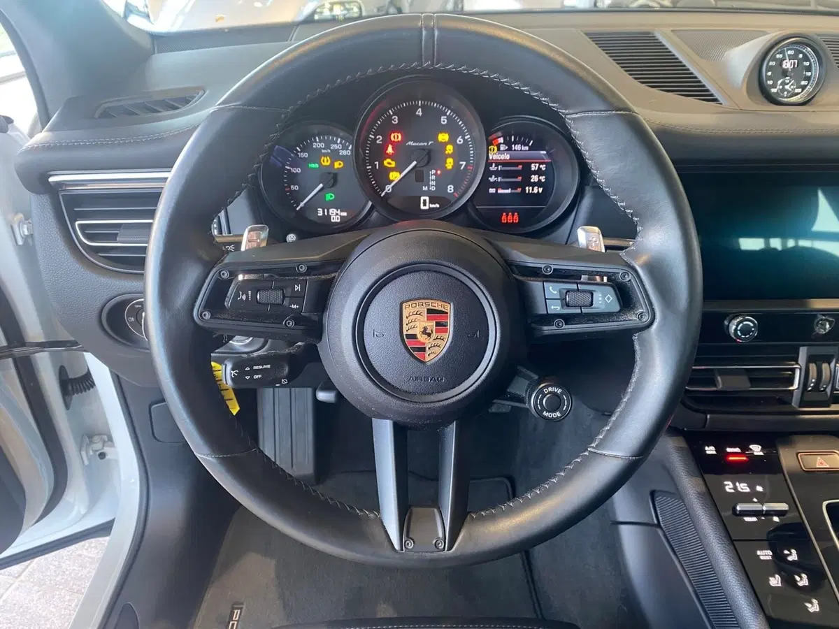 Porsche Macan usata a Firenze (12)