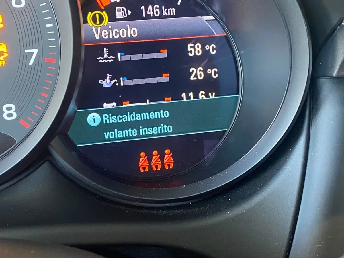 Porsche Macan usata a Firenze (16)