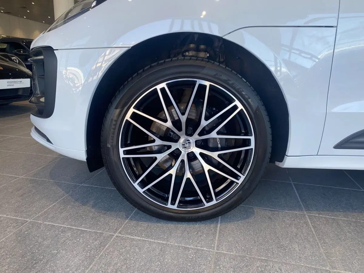 Porsche Macan usata a Firenze (7)