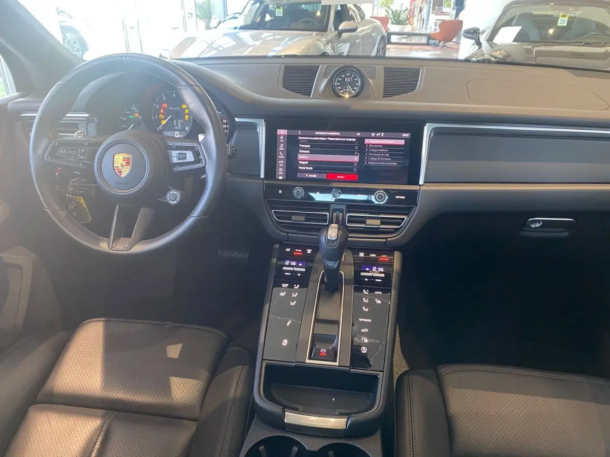 Porsche Macan usata a Firenze (9)