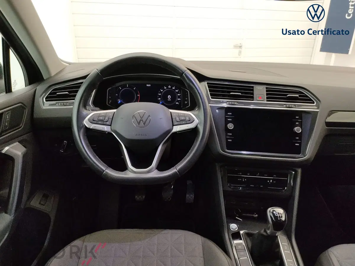Volkswagen Tiguan usata a Varese (13)