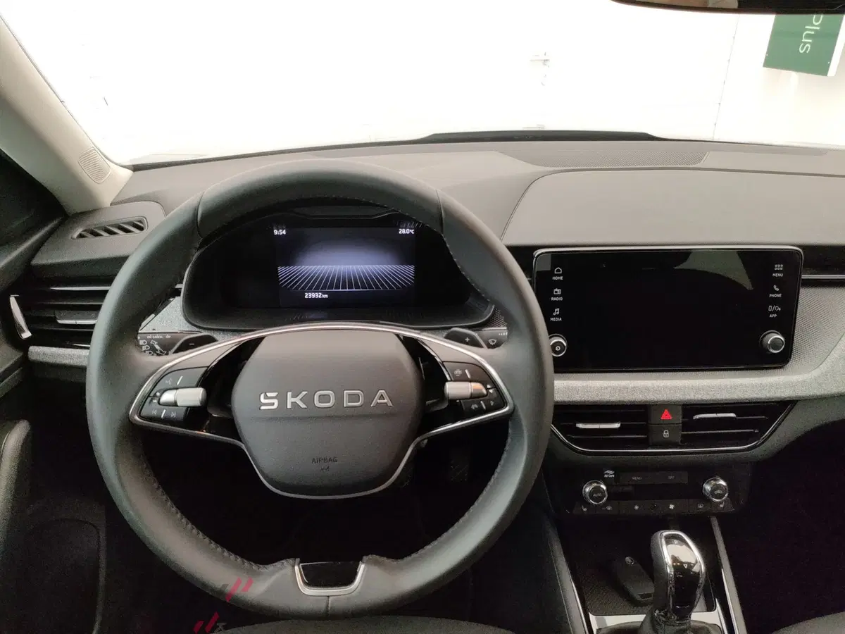 Skoda Kamiq usata a Varese (12)